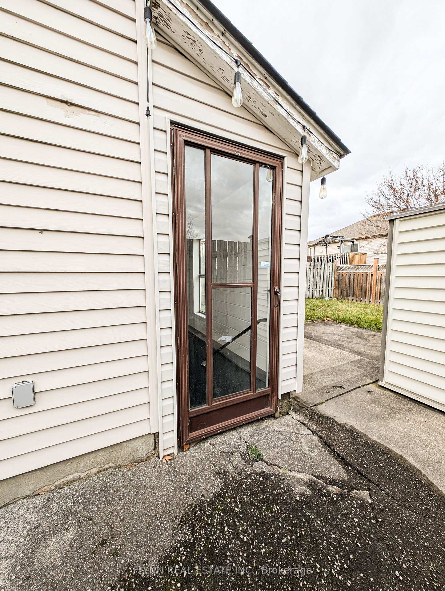 Photo 1 of Unit 2, 164 Windsor Street, Welland, Broadway — HOMEH