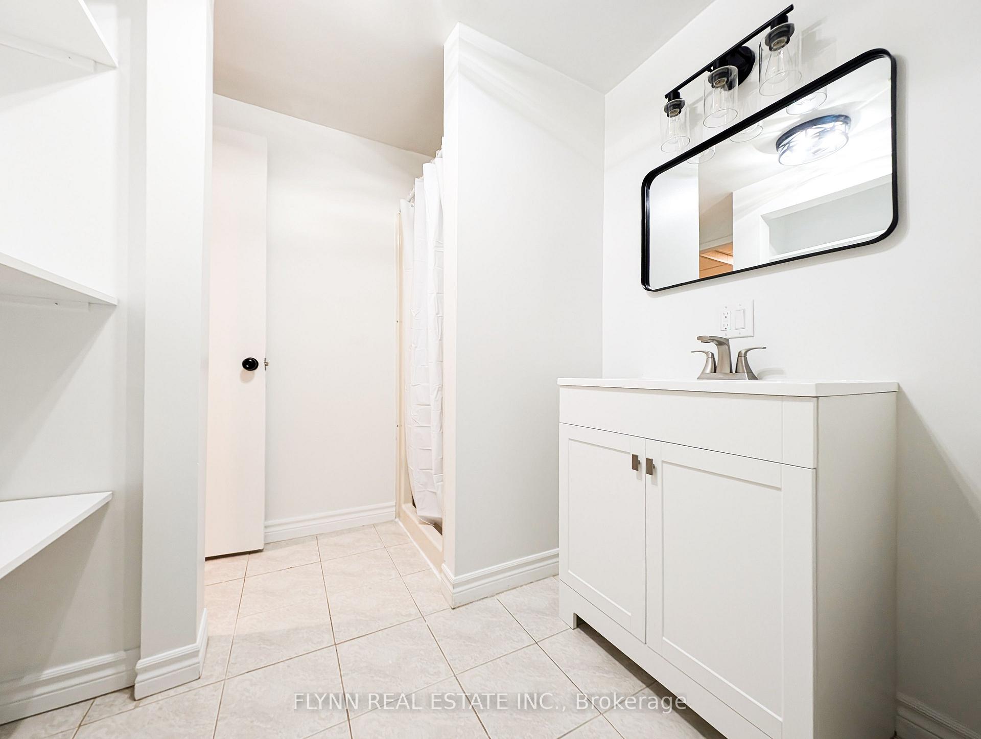 Photo 10 of Unit 2, 164 Windsor Street, Welland, Broadway — HOMEH