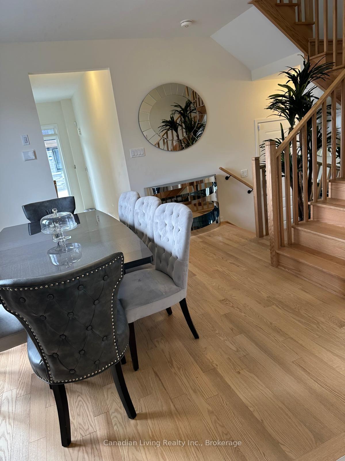 Photo 5 of 56 Rumi Court, Vaughan, Patterson — HOMEH