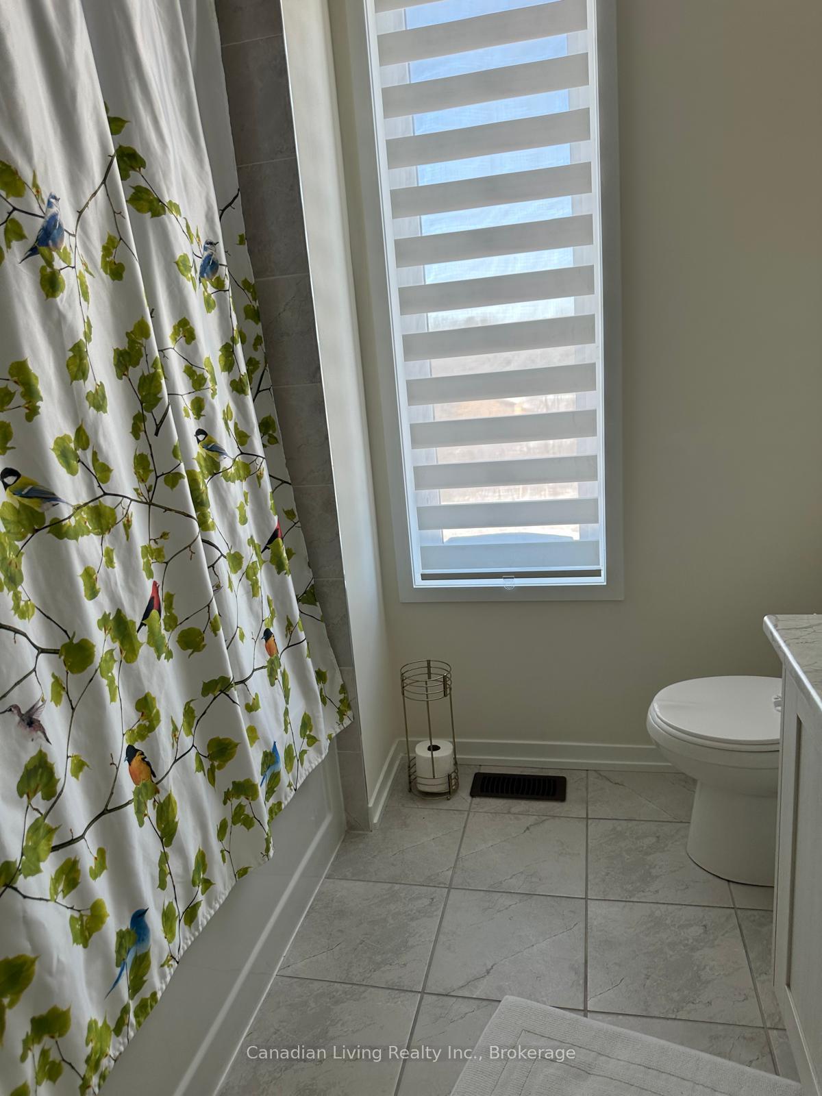 Photo 9 of 56 Rumi Court, Vaughan, Patterson — HOMEH