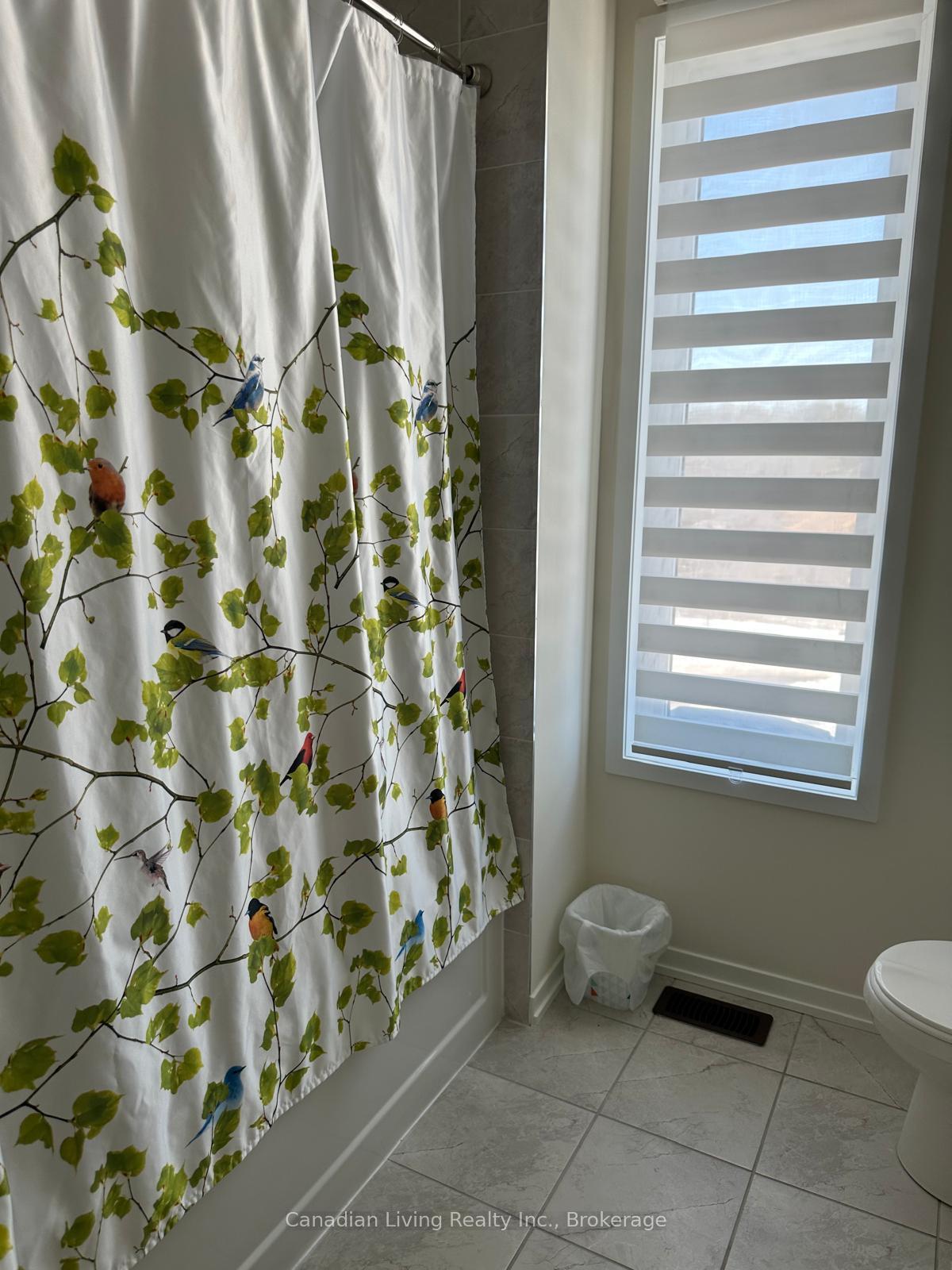 Photo 10 of 56 Rumi Court, Vaughan, Patterson — HOMEH