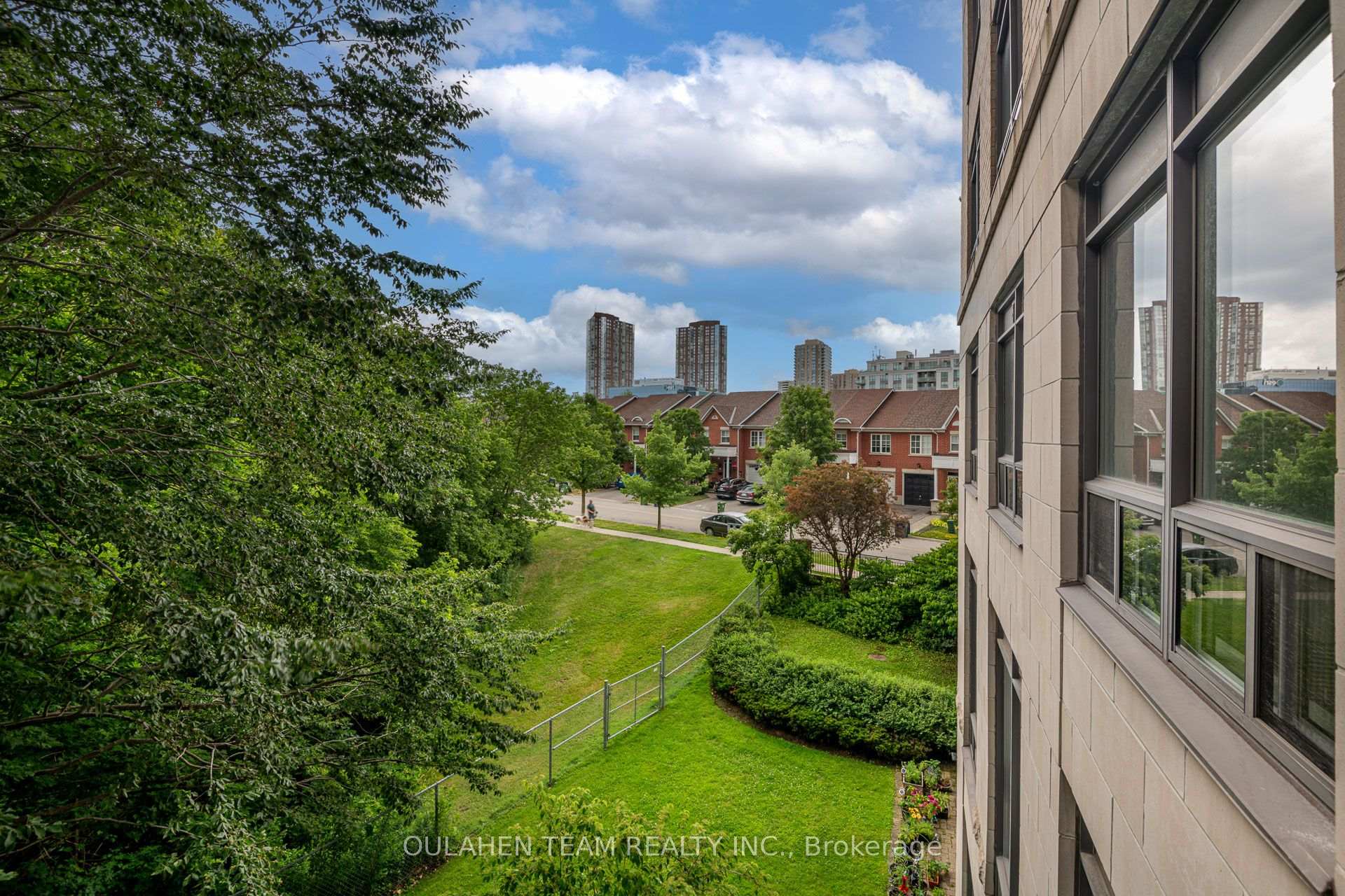 Photo 27 of Unit 212, 16 Dallimore Circle, North York, Banbury-Don Mills — HOMEH