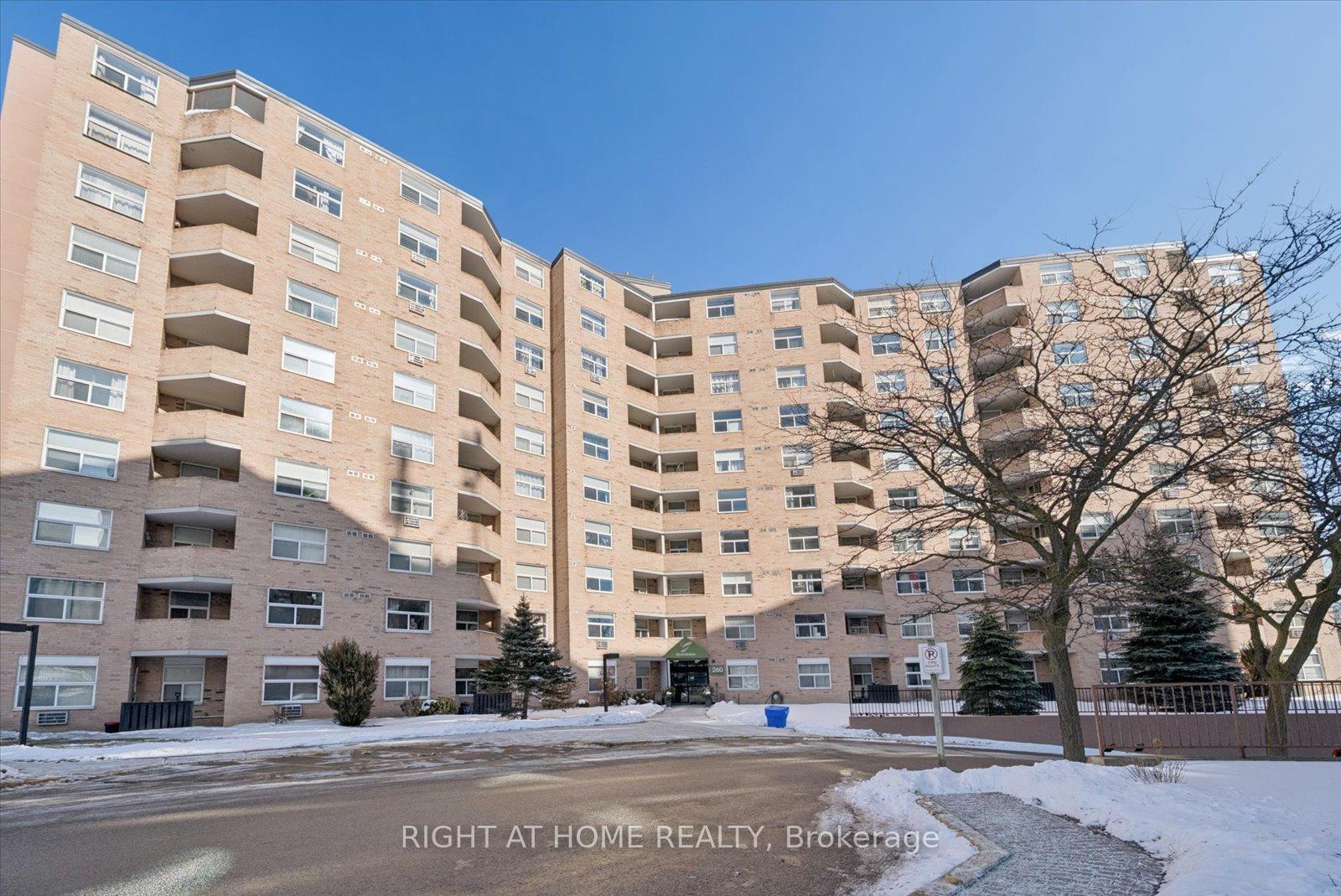 Photo 3 of Unit 707, 260 Davis Drive, Newmarket, Central Newmarket — HOMEH