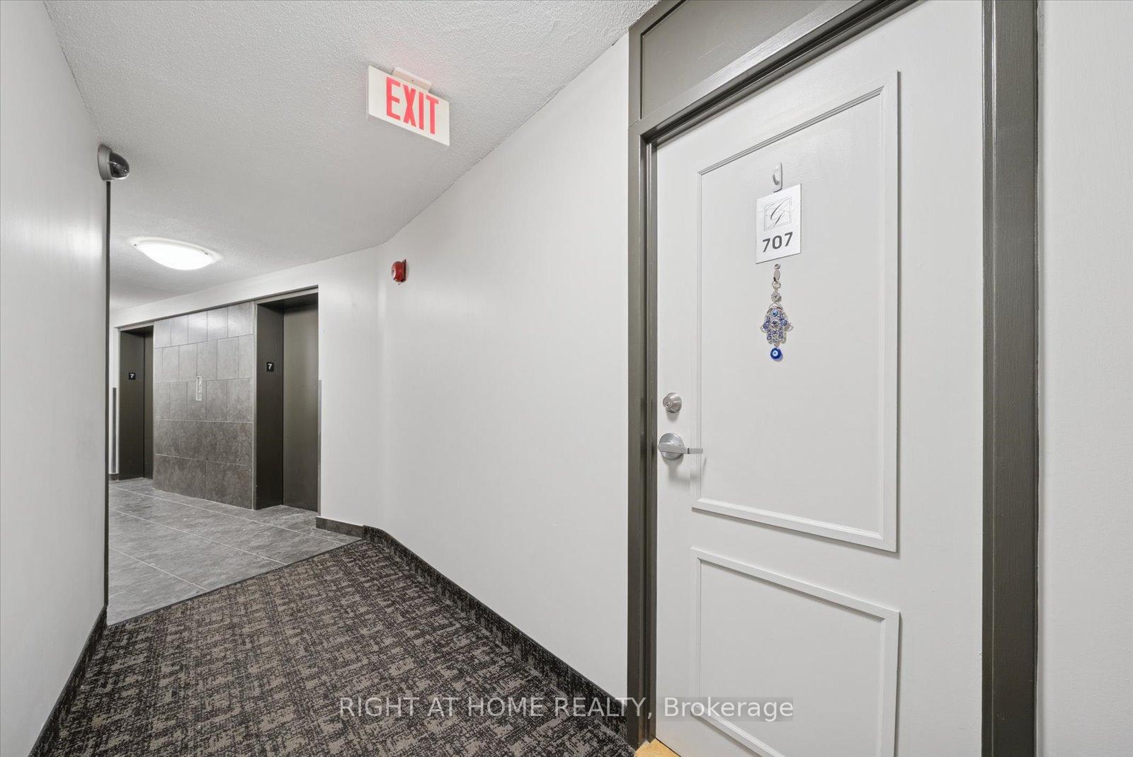 Photo 7 of Unit 707, 260 Davis Drive, Newmarket, Central Newmarket — HOMEH
