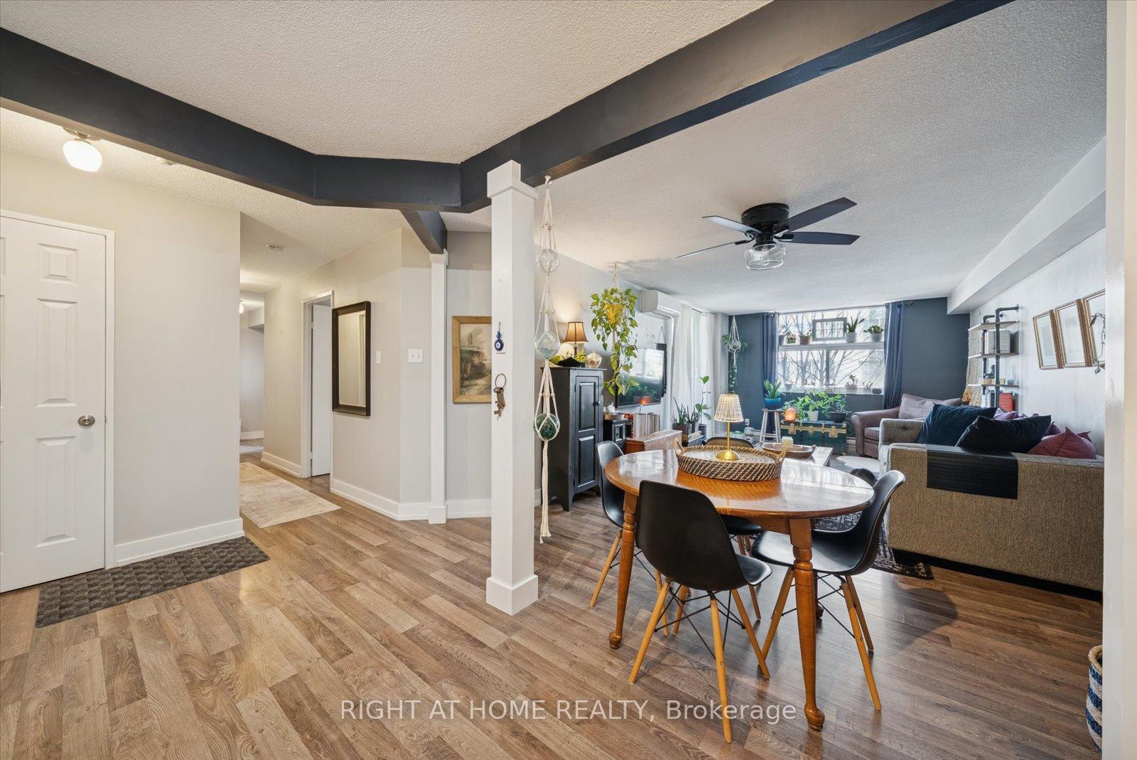 Photo 13 of Unit 707, 260 Davis Drive, Newmarket, Central Newmarket — HOMEH