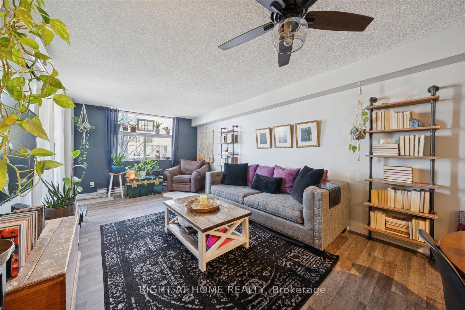 Photo 15 of Unit 707, 260 Davis Drive, Newmarket, Central Newmarket — HOMEH