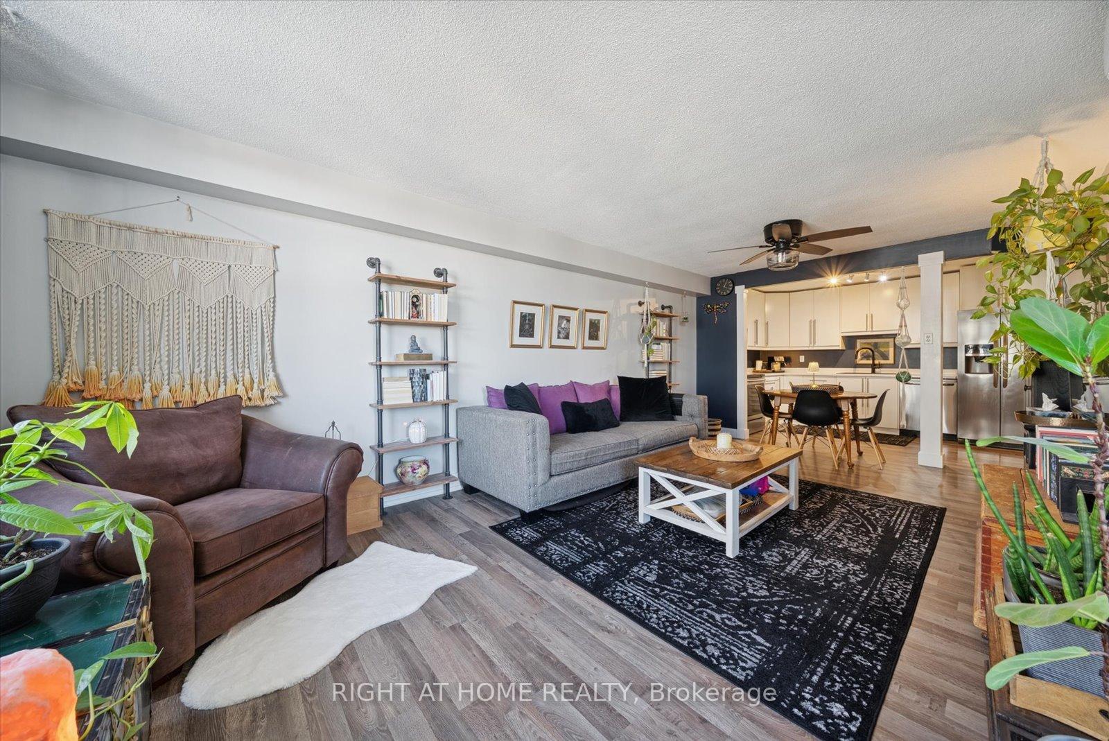 Photo 18 of Unit 707, 260 Davis Drive, Newmarket, Central Newmarket — HOMEH