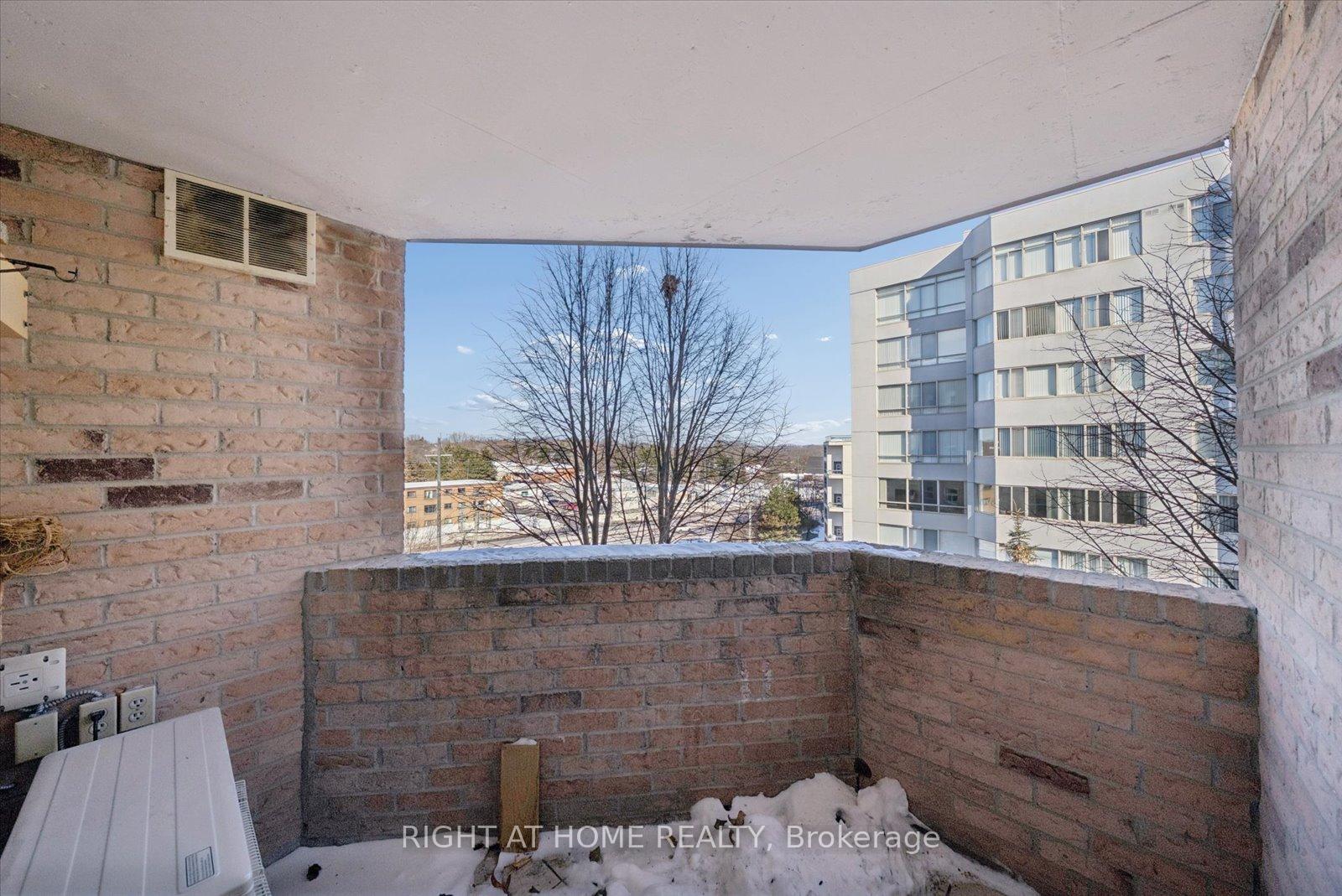 Photo 20 of Unit 707, 260 Davis Drive, Newmarket, Central Newmarket — HOMEH