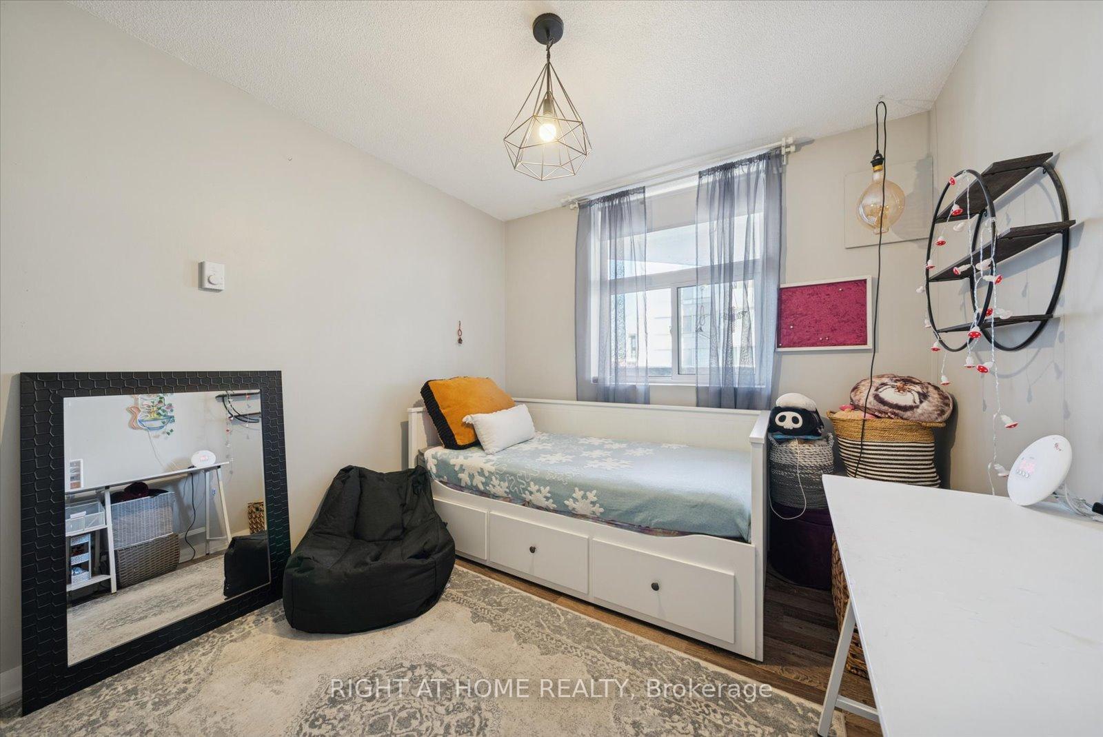 Photo 29 of Unit 707, 260 Davis Drive, Newmarket, Central Newmarket — HOMEH