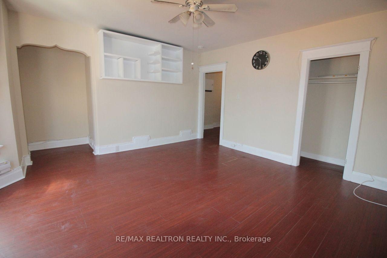 Photo 4 of Unit # A, 788 Broadview Avenue, Toronto, Broadview North — HOMEH