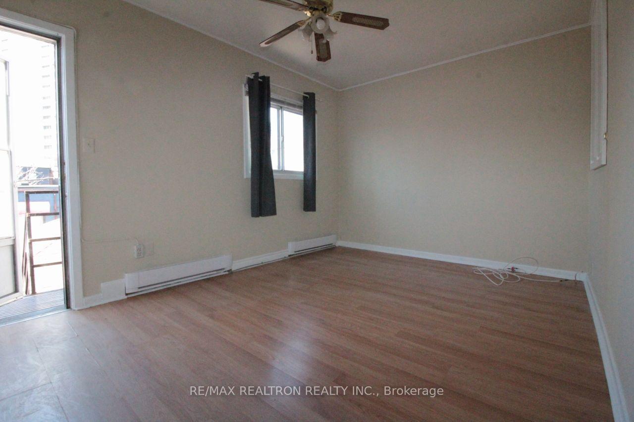 Photo 8 of Unit # A, 788 Broadview Avenue, Toronto, Broadview North — HOMEH