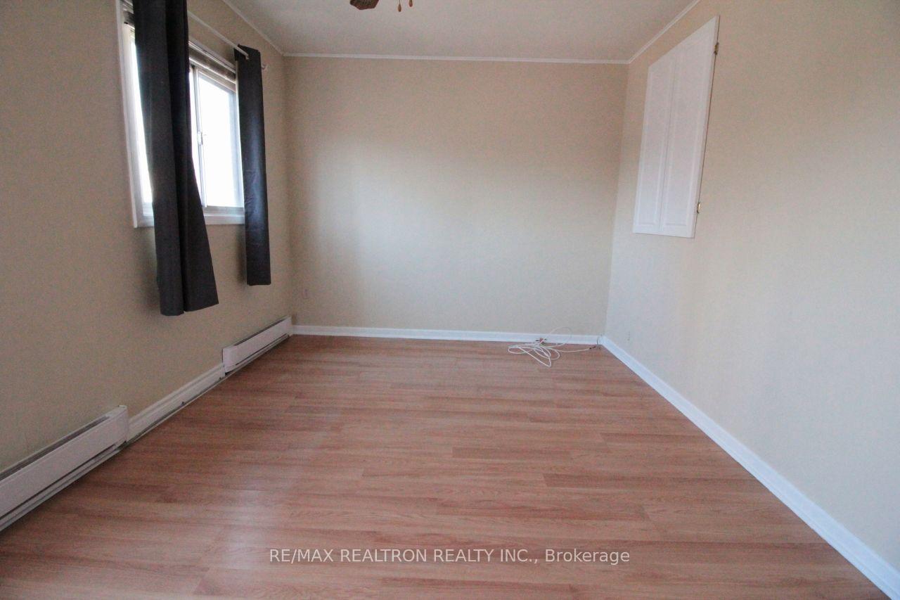 Photo 9 of Unit # A, 788 Broadview Avenue, Toronto, Broadview North — HOMEH