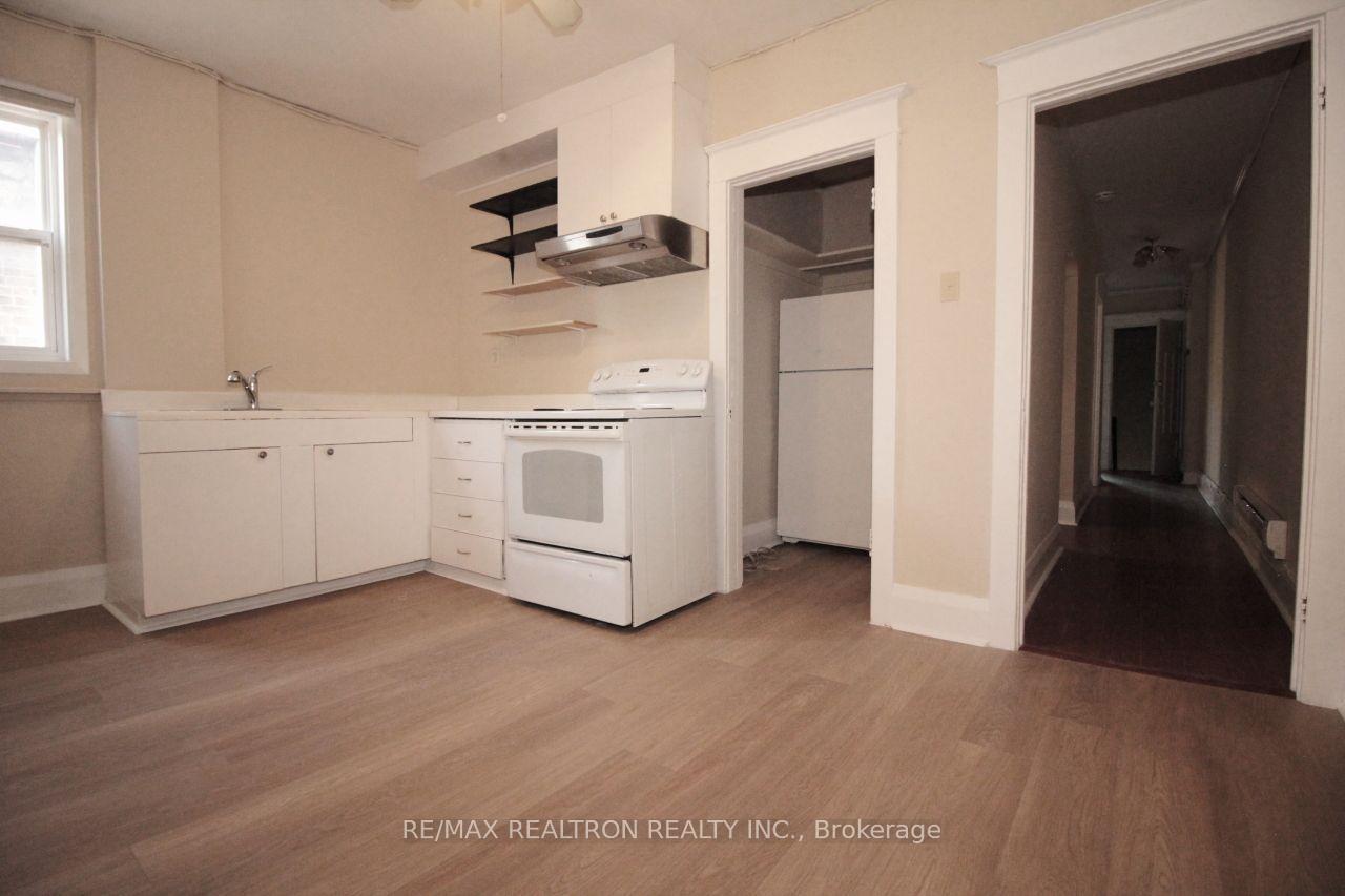 Photo 12 of Unit # A, 788 Broadview Avenue, Toronto, Broadview North — HOMEH