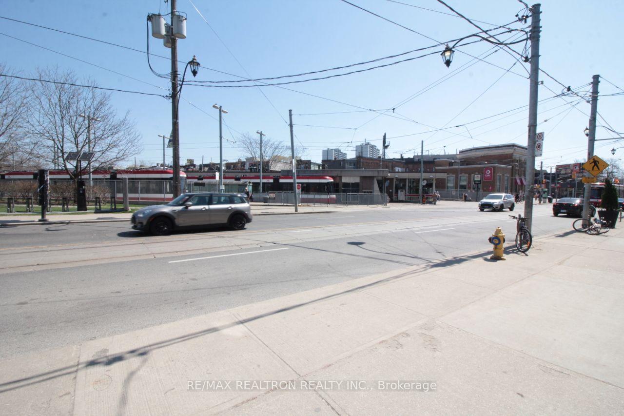 Photo 17 of Unit # A, 788 Broadview Avenue, Toronto, Broadview North — HOMEH