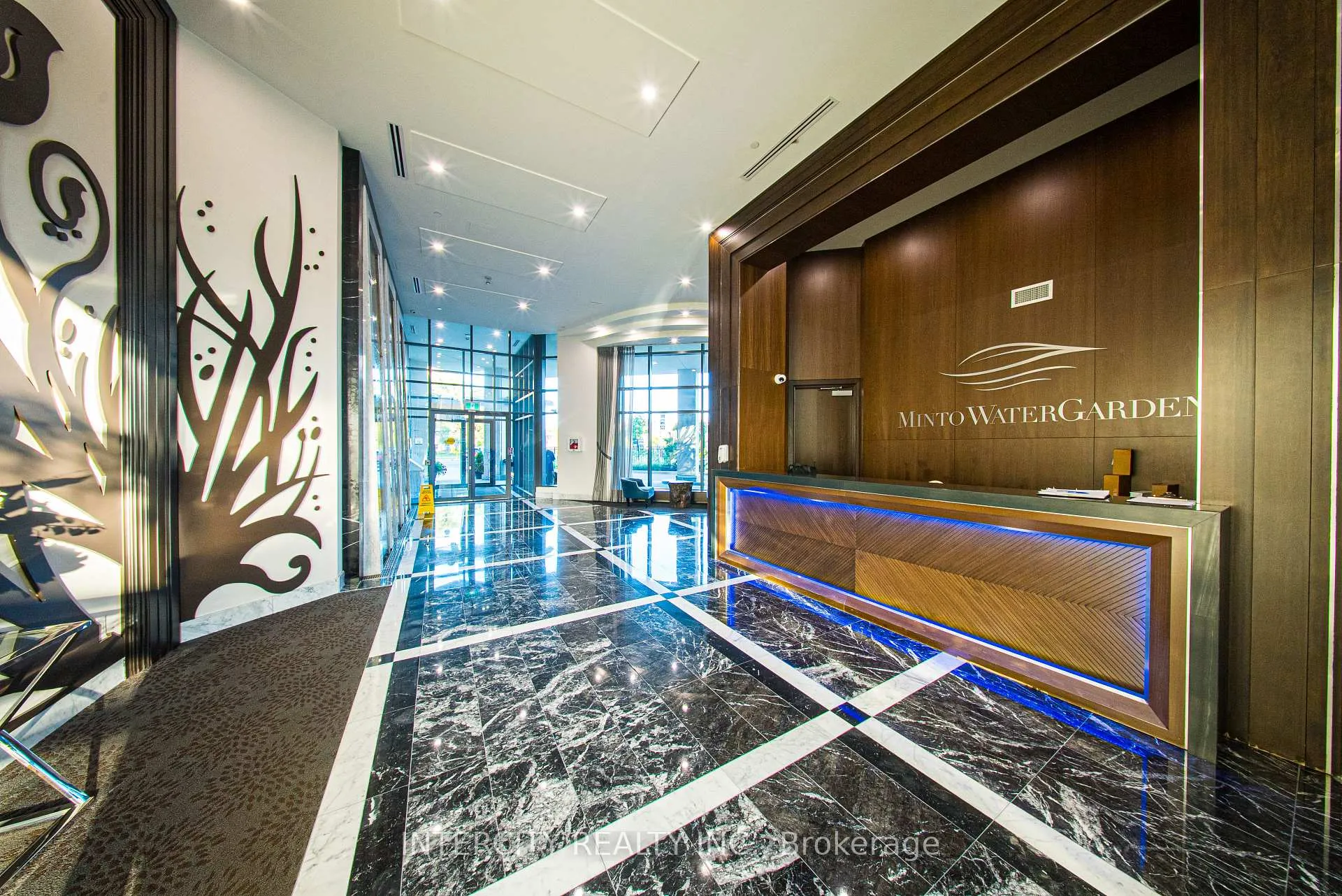 Photo 3 of Unit PH15, 7608 Yonge Street, Vaughan, Crestwood-Springfarm-Yorkhill — HOMEH