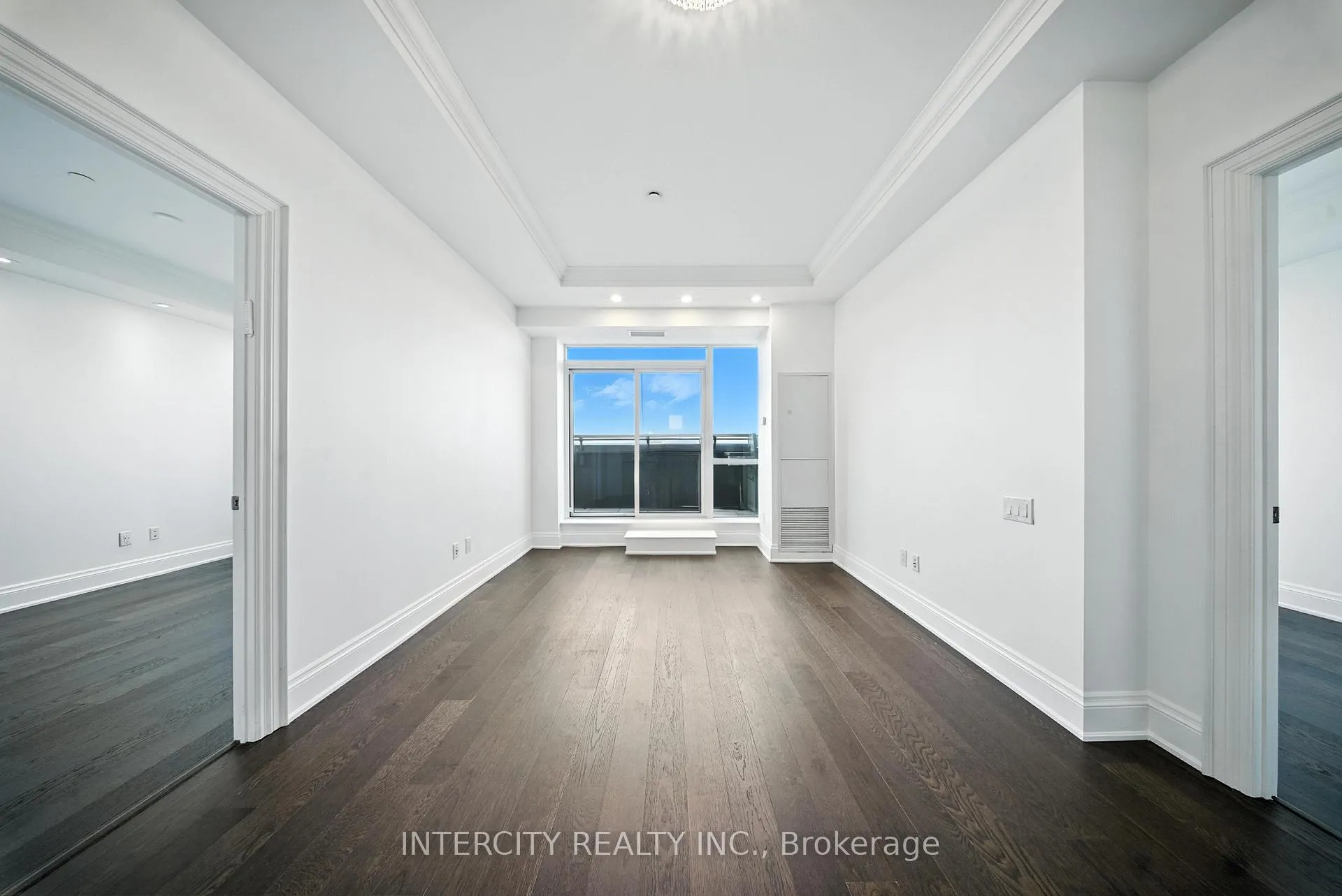 Photo 17 of Unit PH15, 7608 Yonge Street, Vaughan, Crestwood-Springfarm-Yorkhill — HOMEH