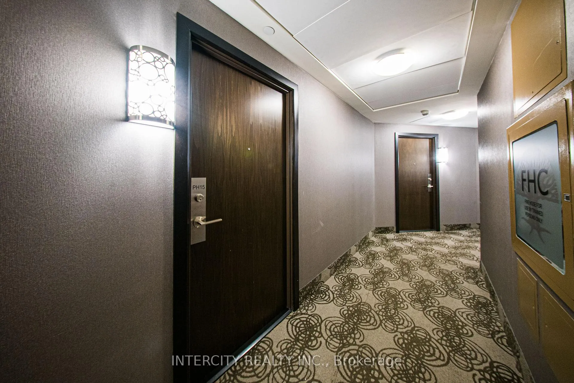 Photo 23 of Unit PH15, 7608 Yonge Street, Vaughan, Crestwood-Springfarm-Yorkhill — HOMEH
