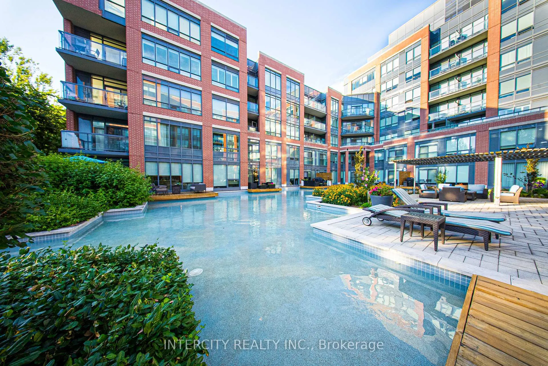 Photo 37 of Unit PH15, 7608 Yonge Street, Vaughan, Crestwood-Springfarm-Yorkhill — HOMEH