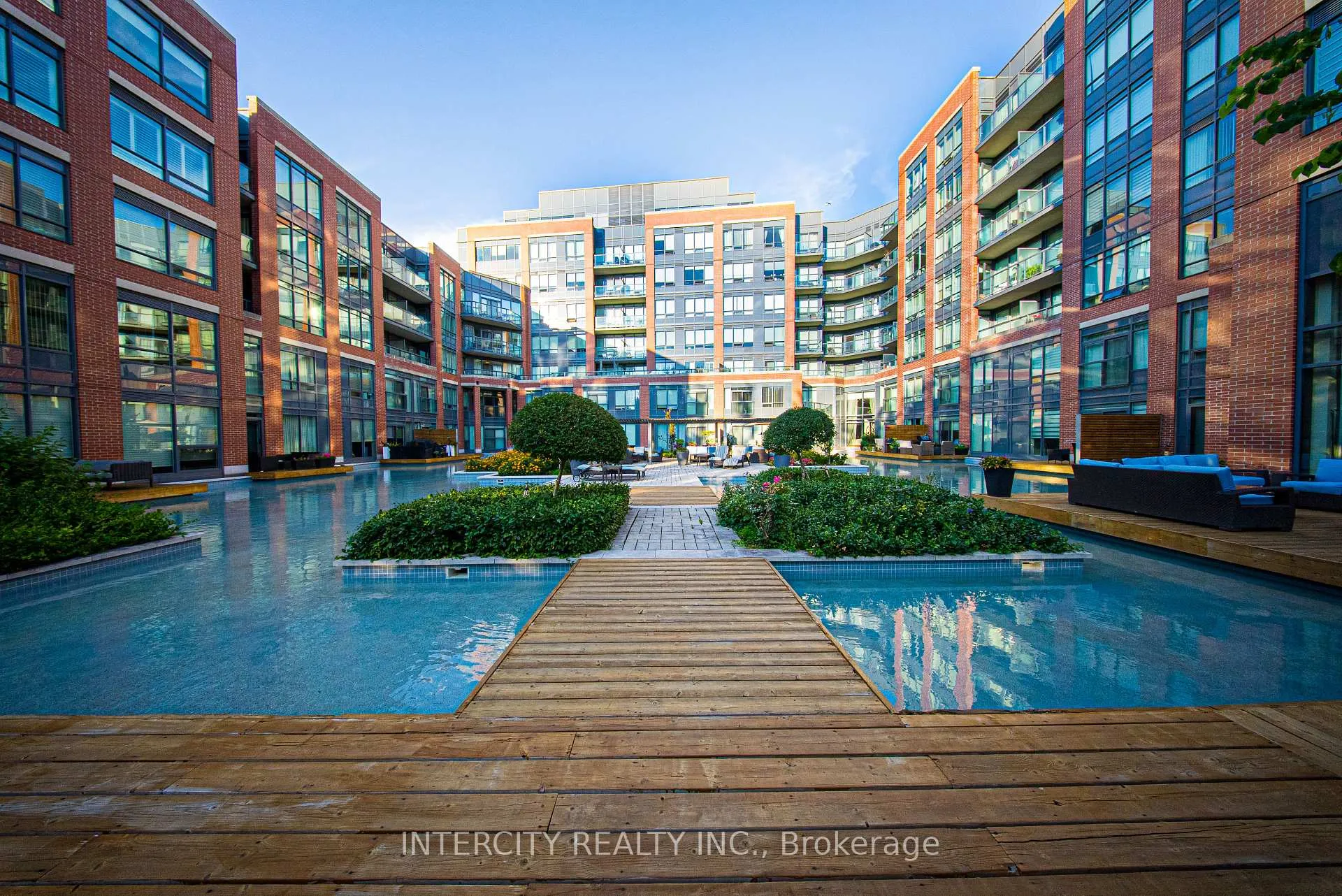 Photo 41 of Unit PH15, 7608 Yonge Street, Vaughan, Crestwood-Springfarm-Yorkhill — HOMEH