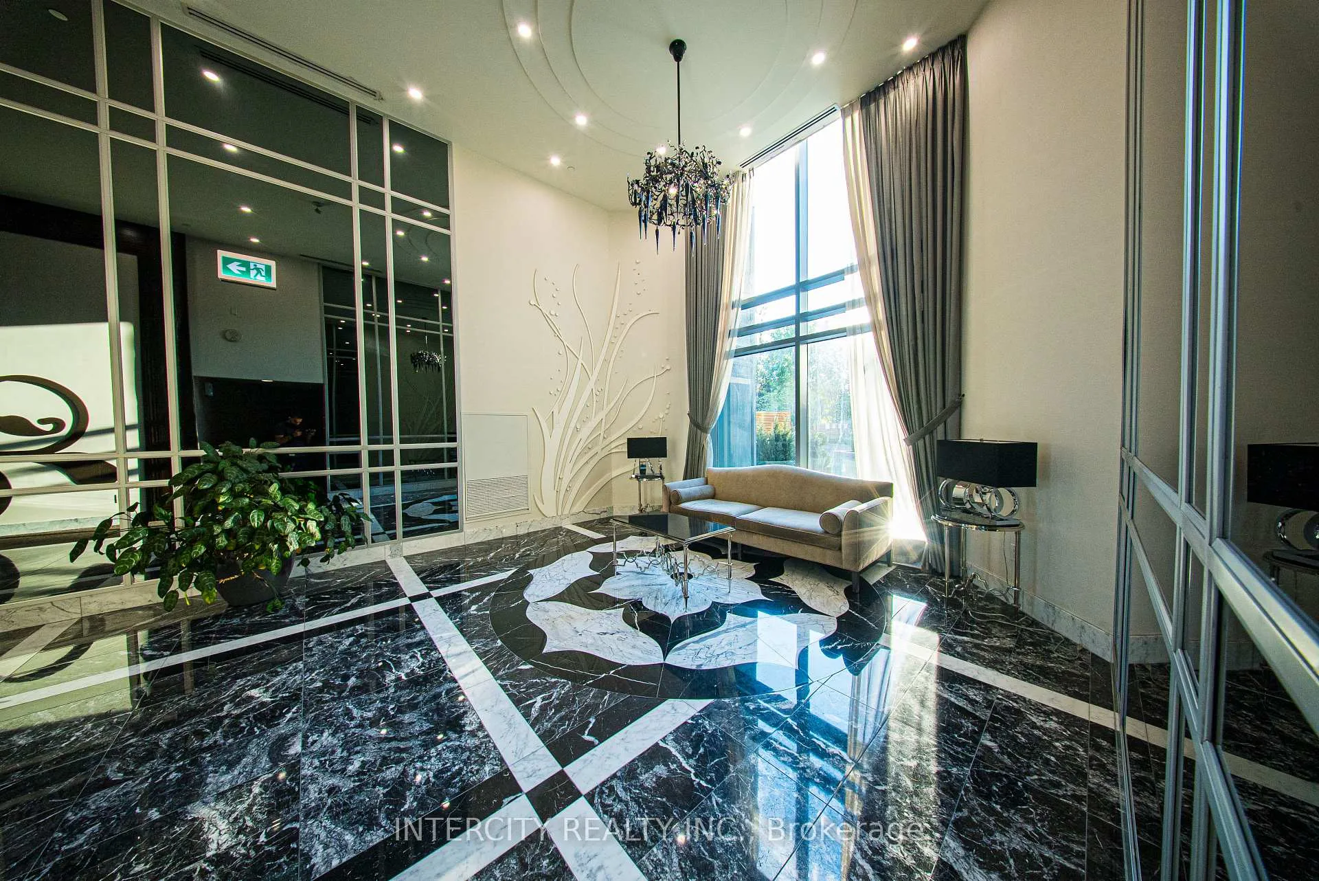 Photo 43 of Unit PH15, 7608 Yonge Street, Vaughan, Crestwood-Springfarm-Yorkhill — HOMEH