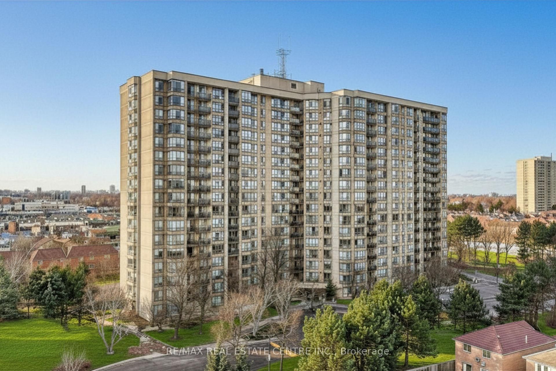 Photo 1 of Unit 806, 20 Cherrytree Drive, Brampton, Fletcher's Creek South — HOMEH
