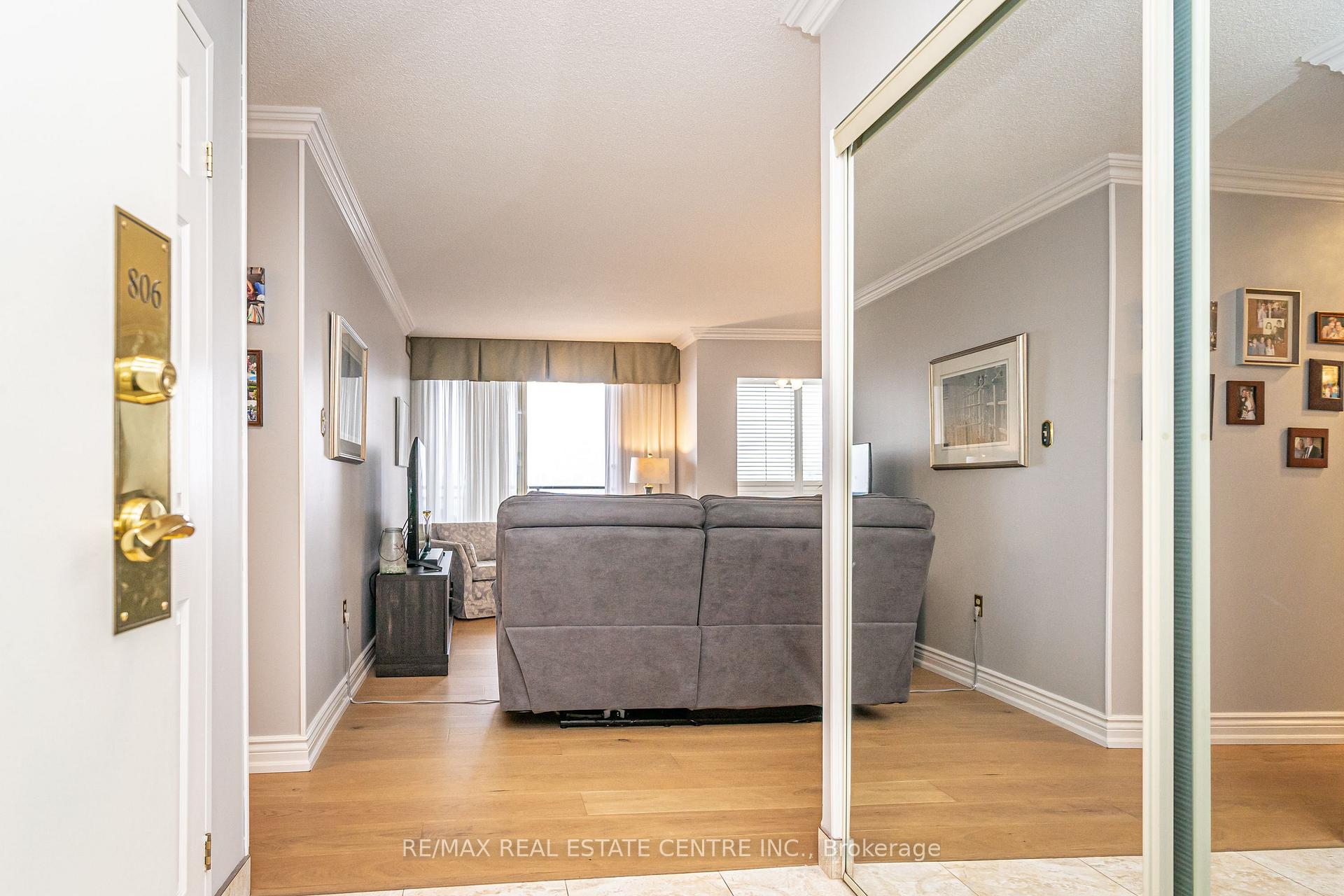 Photo 8 of Unit 806, 20 Cherrytree Drive, Brampton, Fletcher's Creek South — HOMEH
