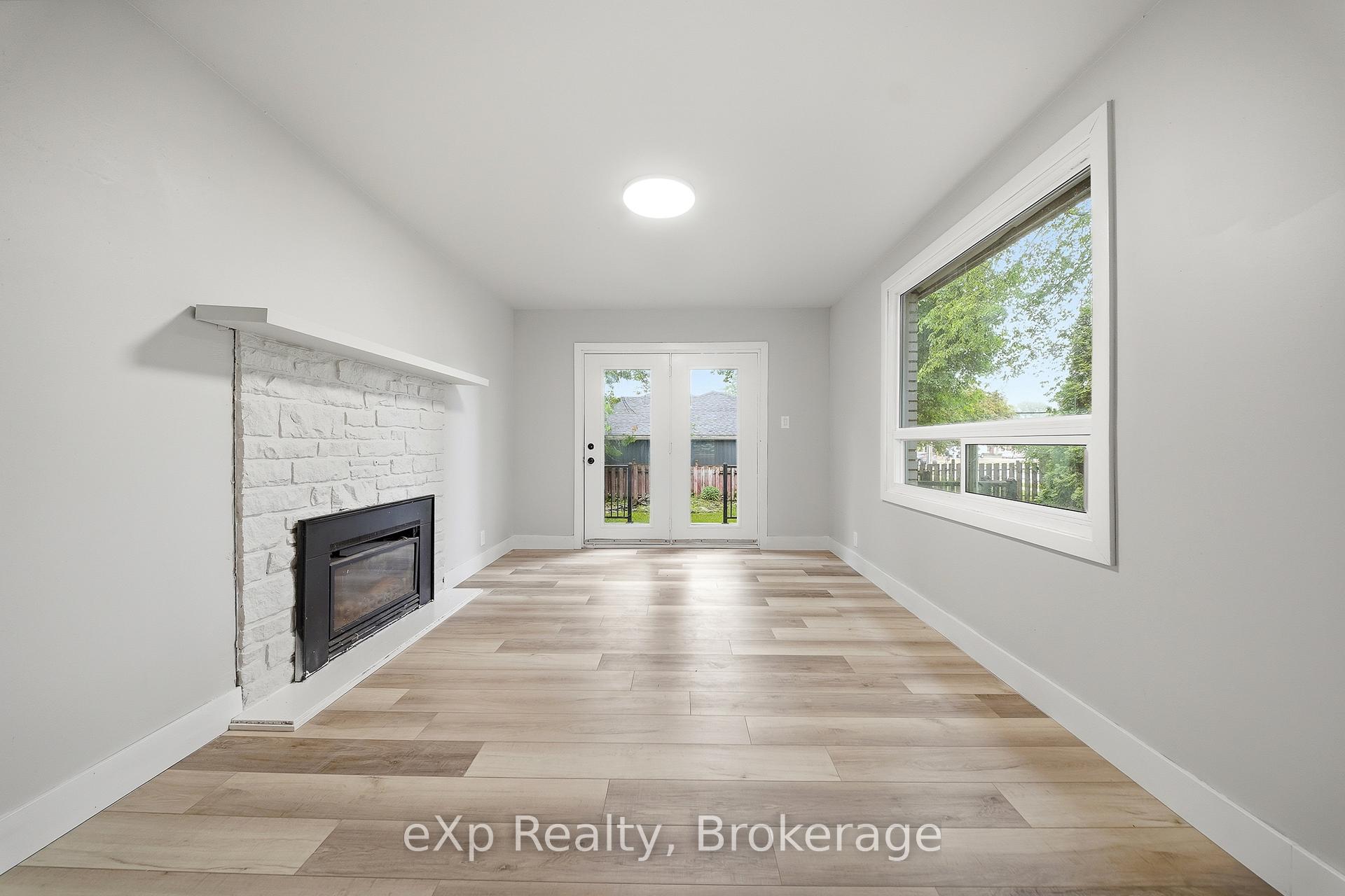 Photo 13 of 42 Rosewood Avenue, Belleville, Belleville Ward — HOMEH