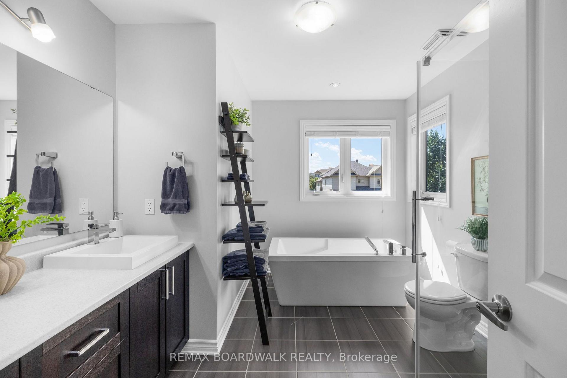 Photo 21 of 112 Francis Street, Carleton Place, Carleton Place — HOMEH