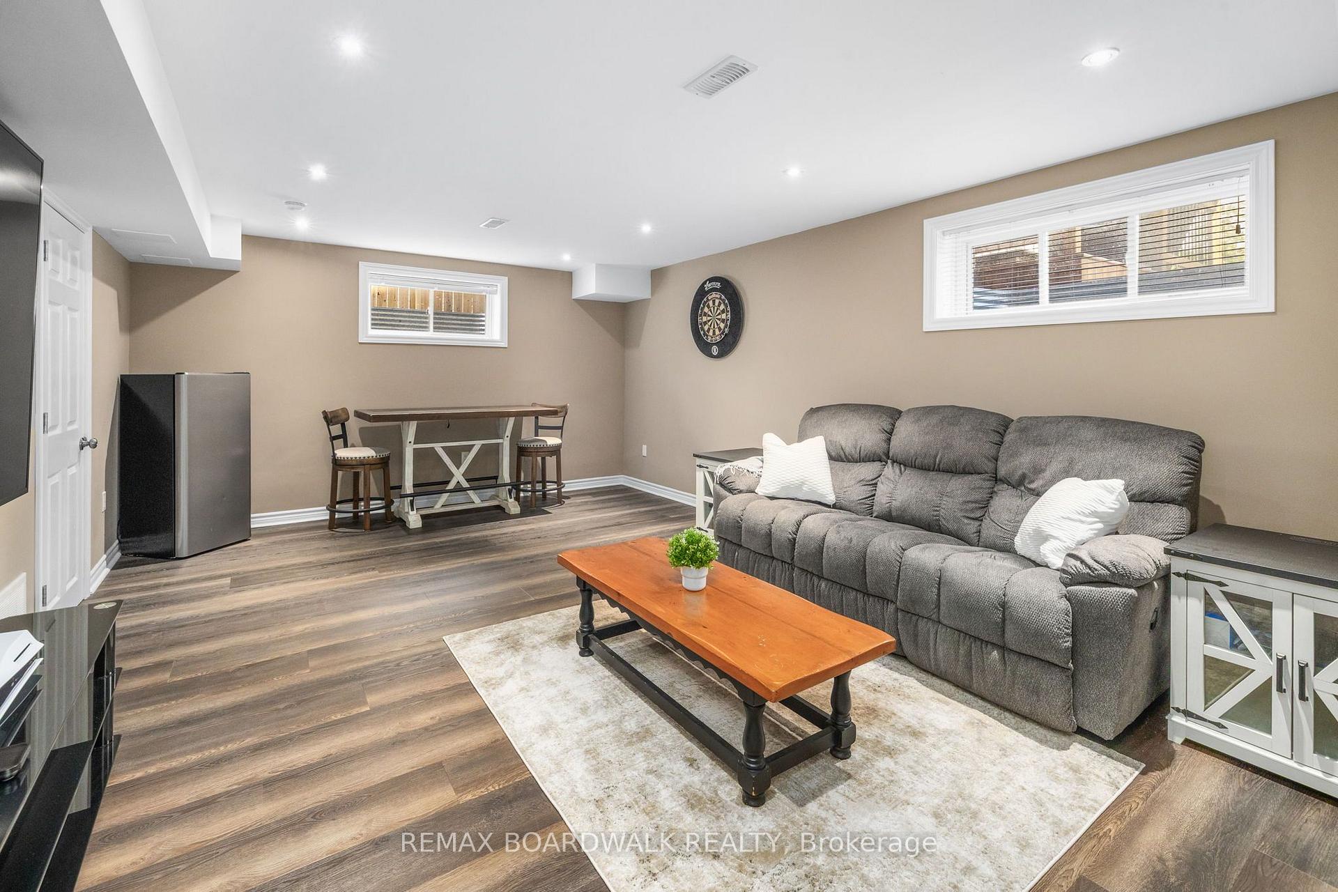 Photo 31 of 112 Francis Street, Carleton Place, Carleton Place — HOMEH