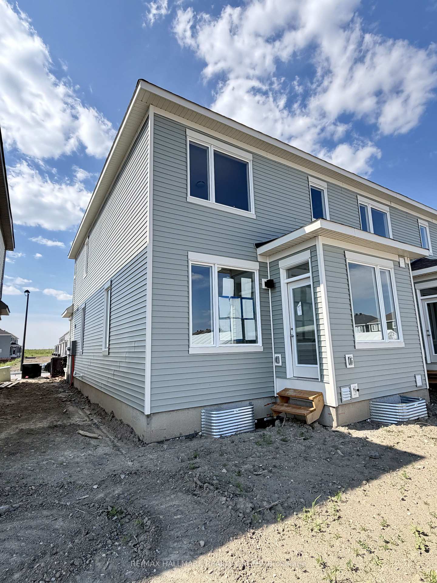 Photo 6 of 751 Haflinger Row, Ottawa, Btwn Franktown Rd. & Fallowfield Rd. — HOMEH