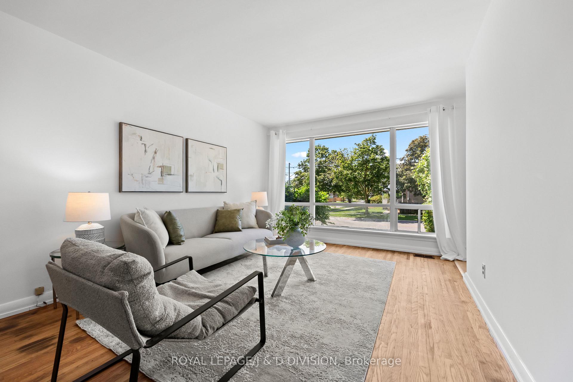 Front of 41 Clapperton Avenue