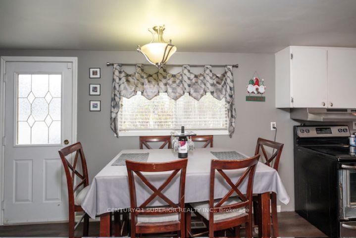 Photo 8 of 2367 Rosslyn Road, Thunder Bay, Rosslyn Road — HOMEH