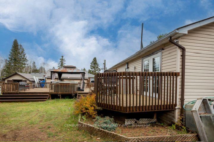 Photo 21 of 2367 Rosslyn Road, Thunder Bay, Rosslyn Road — HOMEH