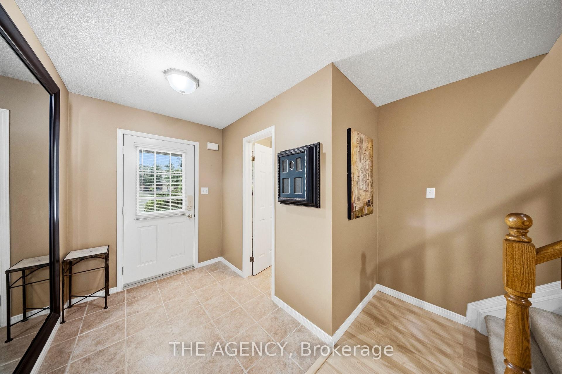Photo 7 of 16 Scottacres Boulevard, Haldimand — HOMEH