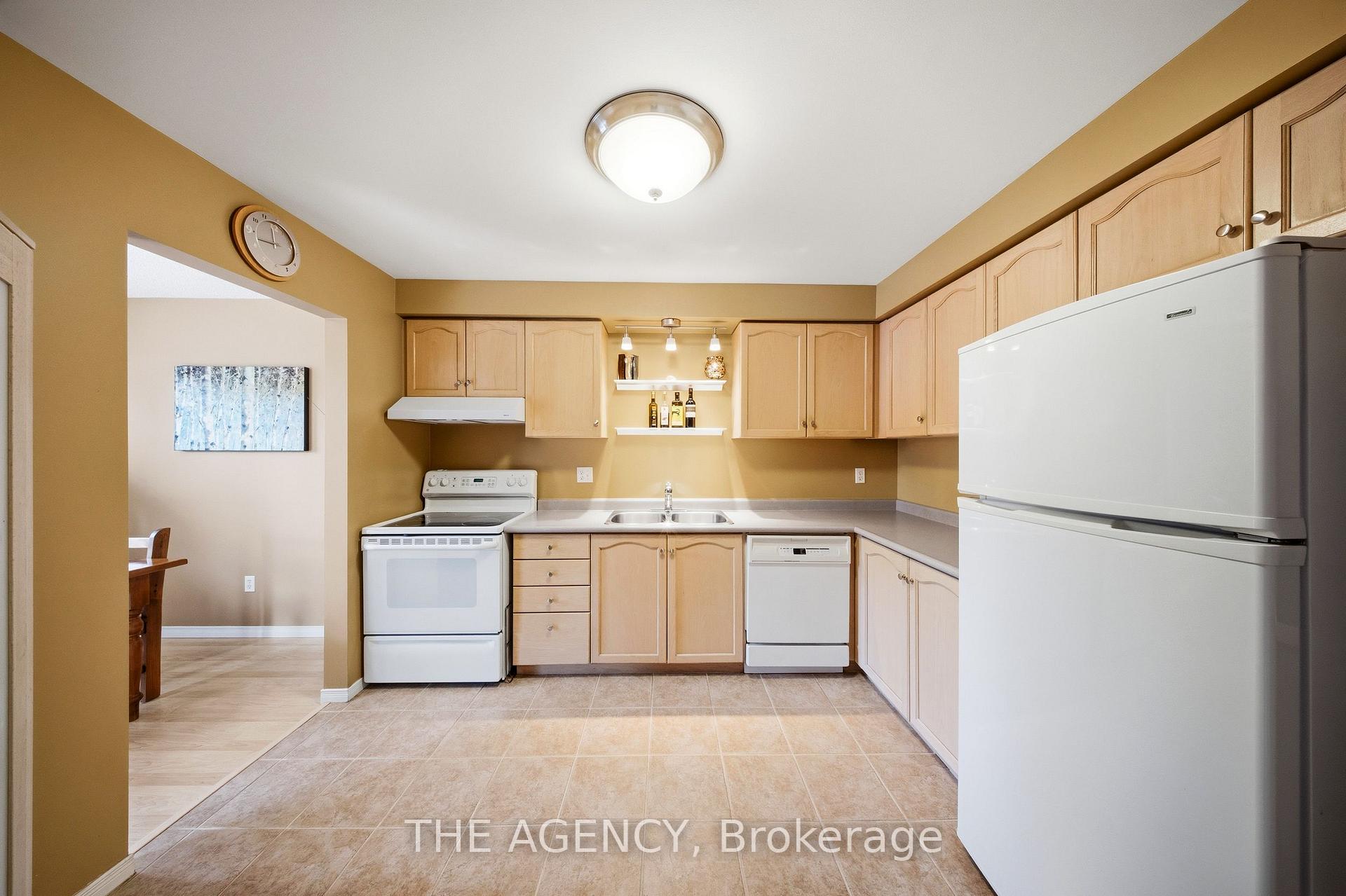 Photo 12 of 16 Scottacres Boulevard, Haldimand — HOMEH