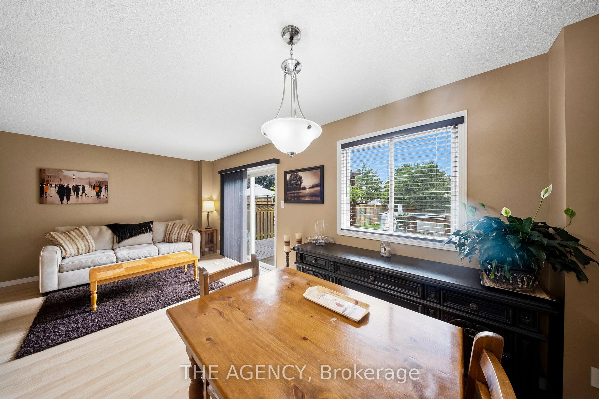 Photo 14 of 16 Scottacres Boulevard, Haldimand — HOMEH