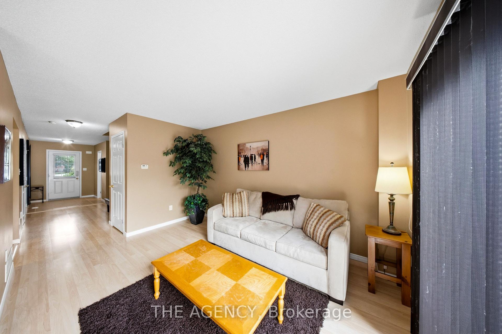 Photo 15 of 16 Scottacres Boulevard, Haldimand — HOMEH