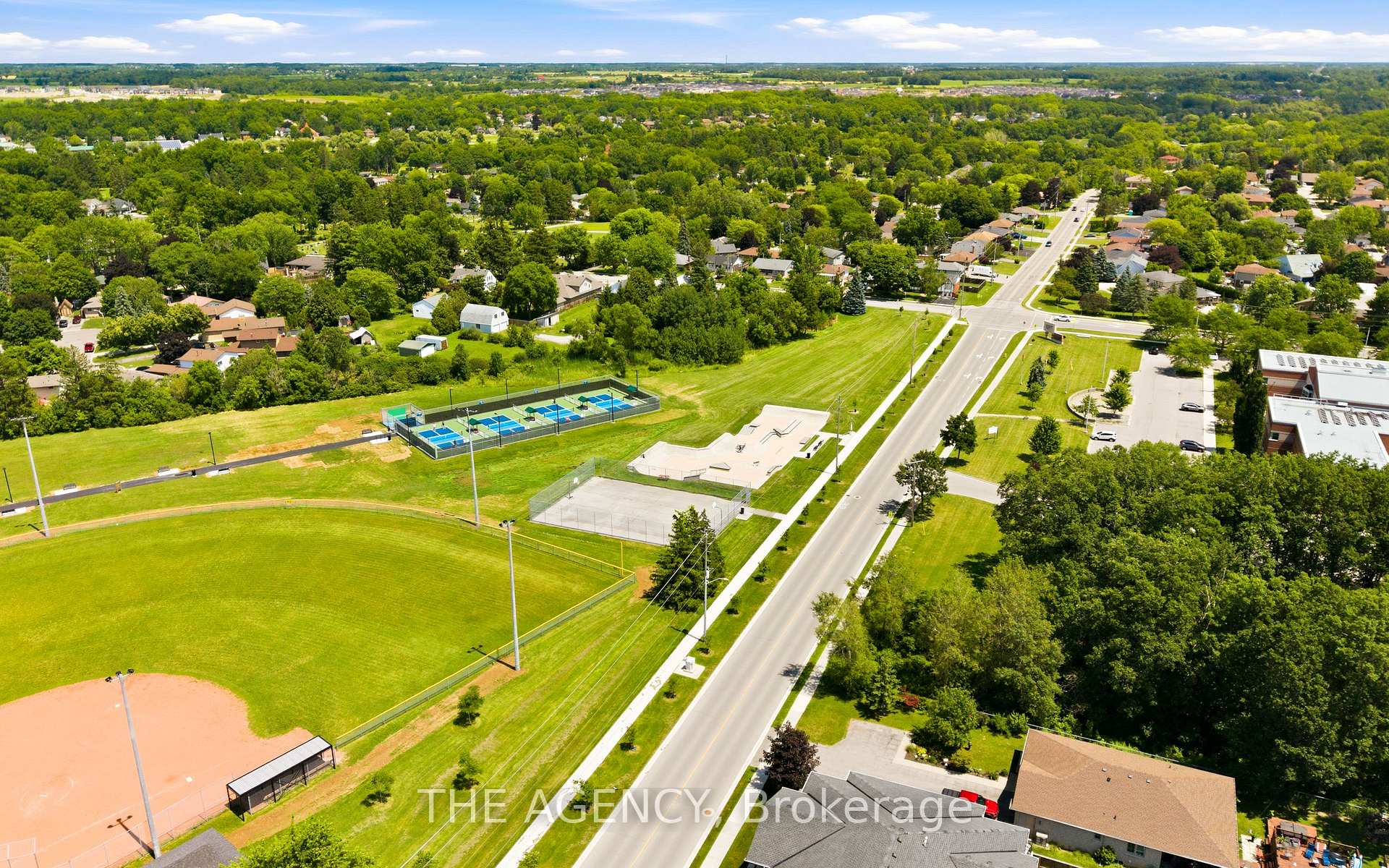 Photo 36 of 16 Scottacres Boulevard, Haldimand — HOMEH