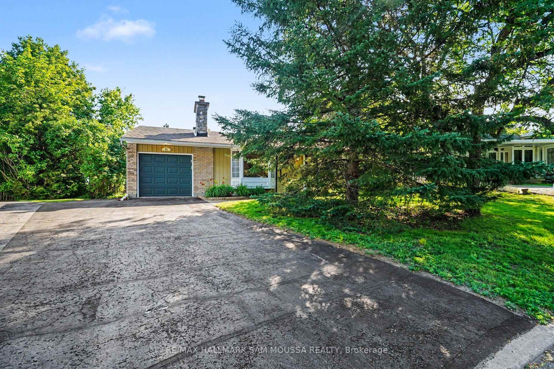 Photo 1 of 11 Springdale Crescent, Ottawa, Sheahan Estates/Trend Village — HOMEH