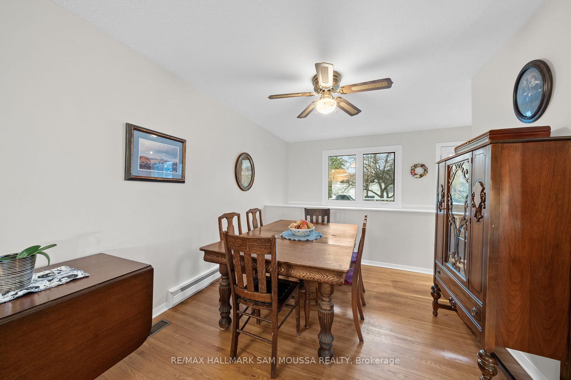 Photo 10 of 11 Springdale Crescent, Ottawa, Sheahan Estates/Trend Village — HOMEH