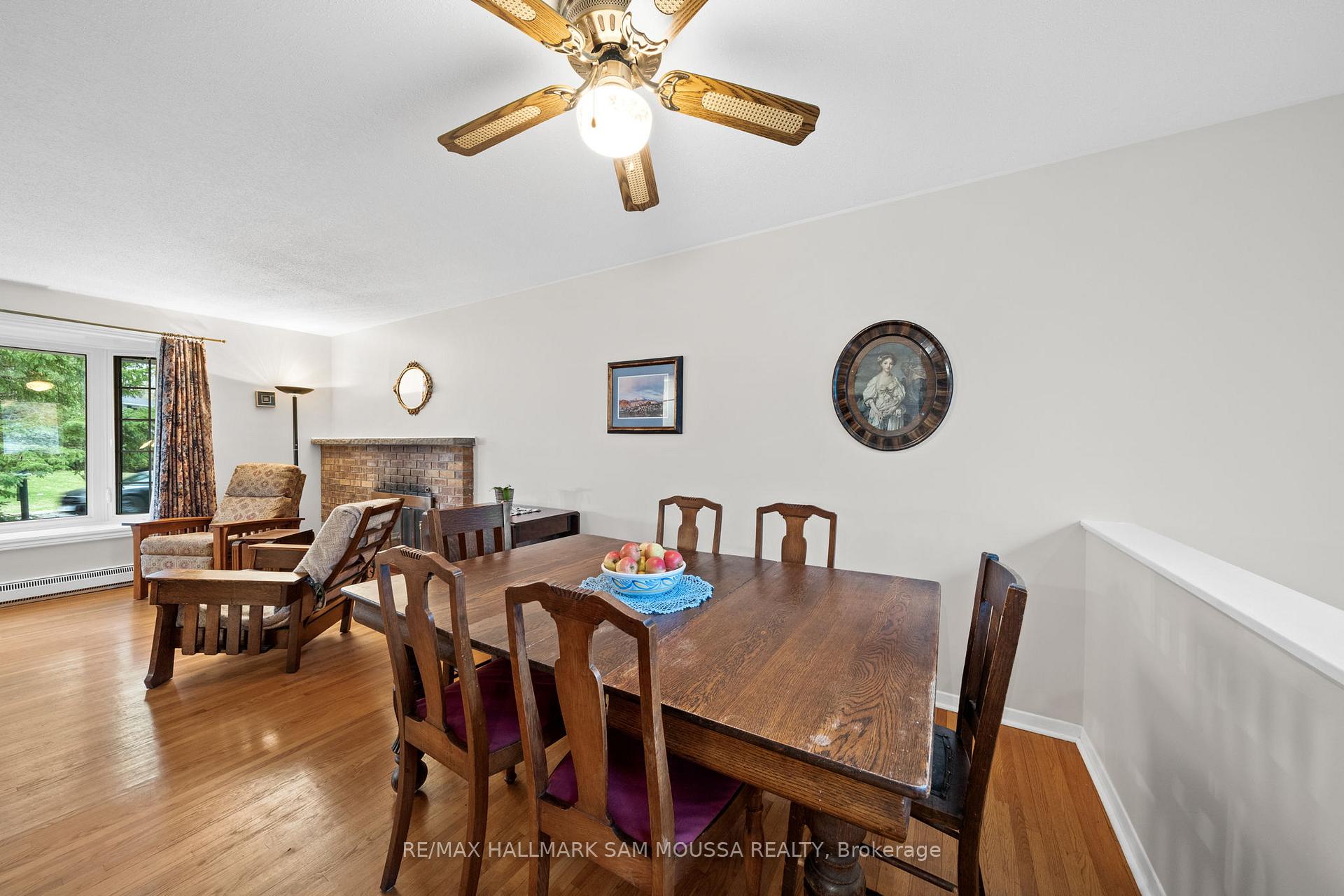 Photo 12 of 11 Springdale Crescent, Ottawa, Sheahan Estates/Trend Village — HOMEH