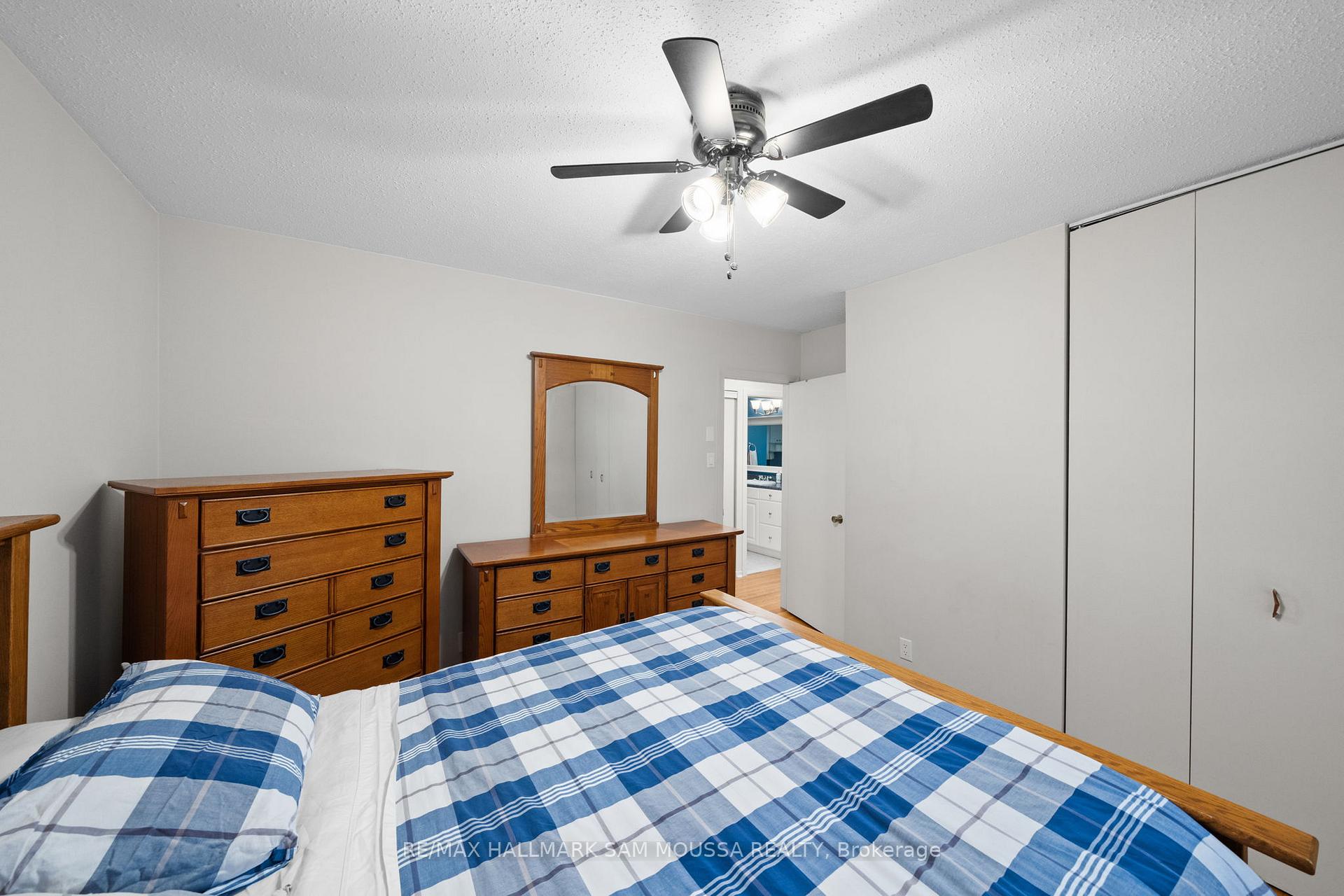 Photo 21 of 11 Springdale Crescent, Ottawa, Sheahan Estates/Trend Village — HOMEH