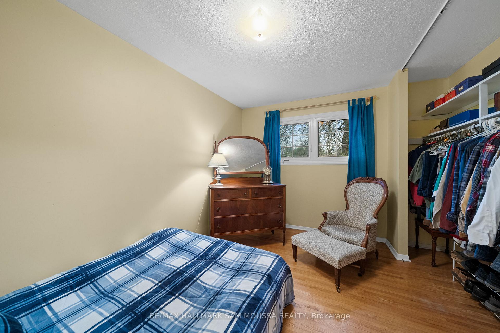Photo 22 of 11 Springdale Crescent, Ottawa, Sheahan Estates/Trend Village — HOMEH
