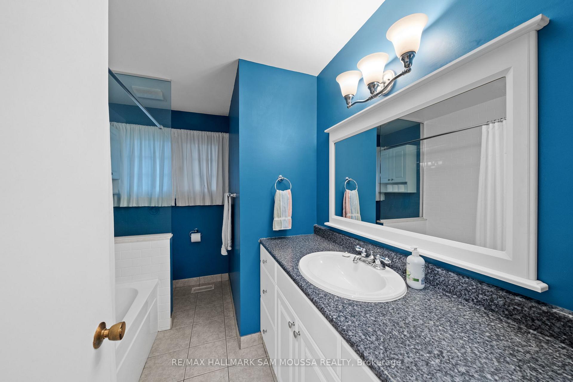 Photo 25 of 11 Springdale Crescent, Ottawa, Sheahan Estates/Trend Village — HOMEH