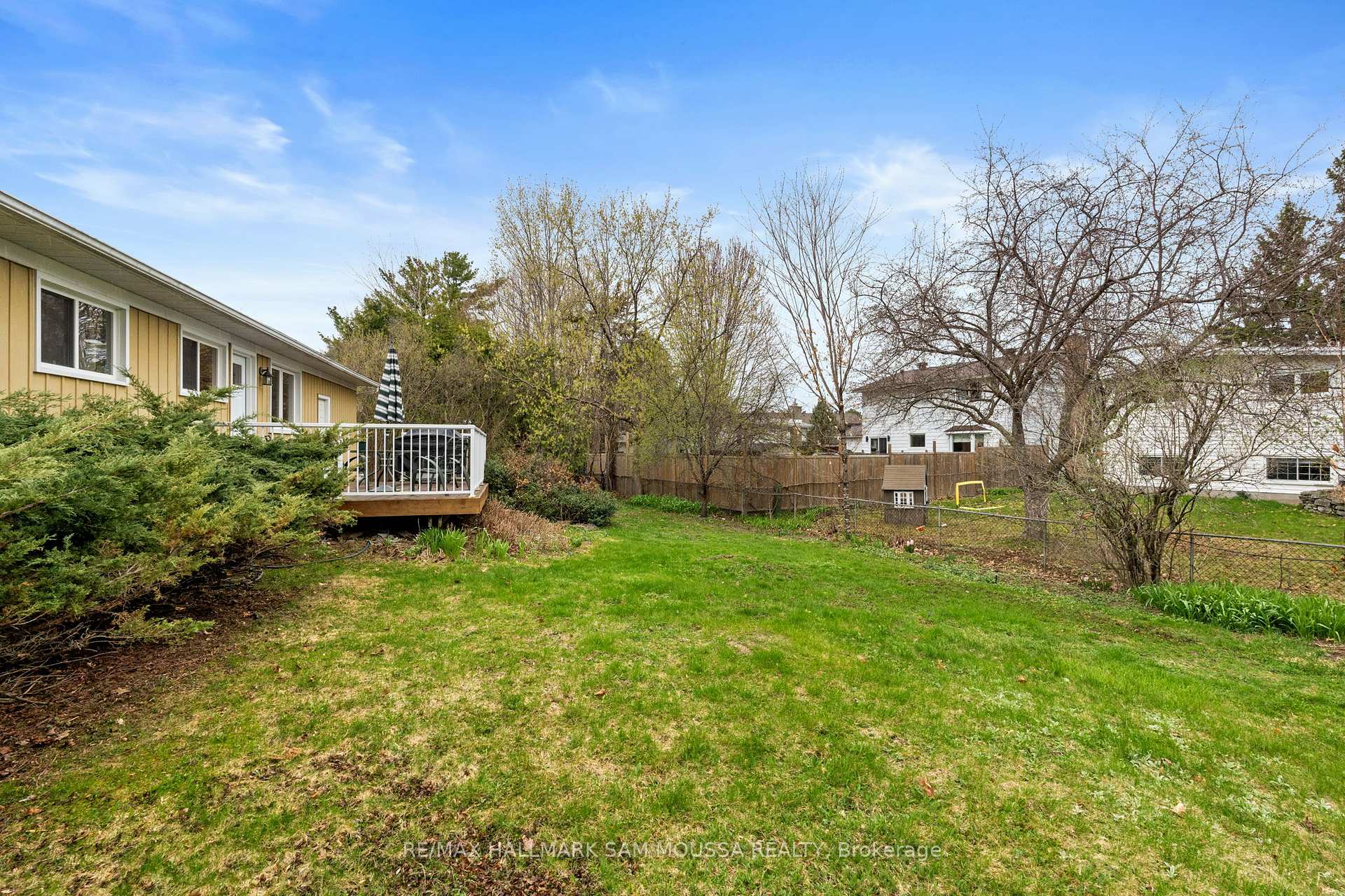 Photo 40 of 11 Springdale Crescent, Ottawa, Sheahan Estates/Trend Village — HOMEH