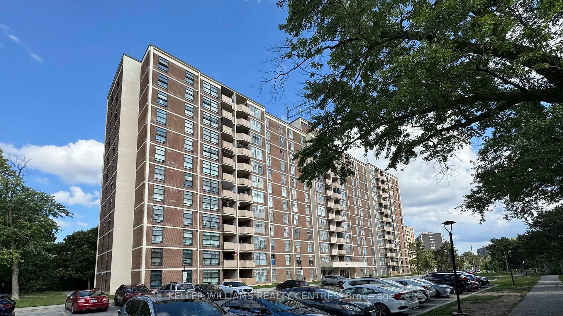 Front of Unit 1107, 345 Driftwood Avenue