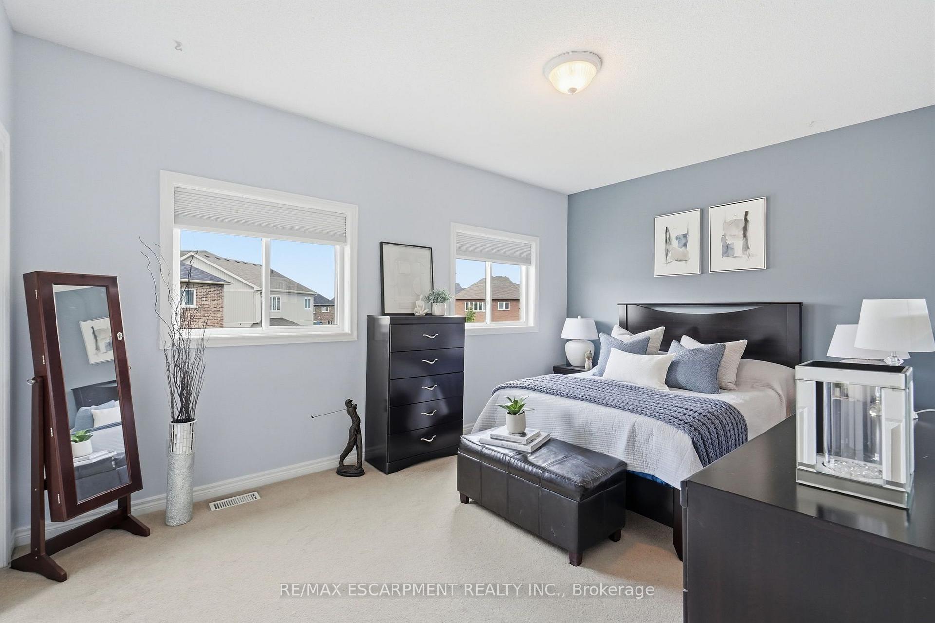 Photo 12 of 4869 Cherrywood Drive, Lincoln, Beamsville — HOMEH