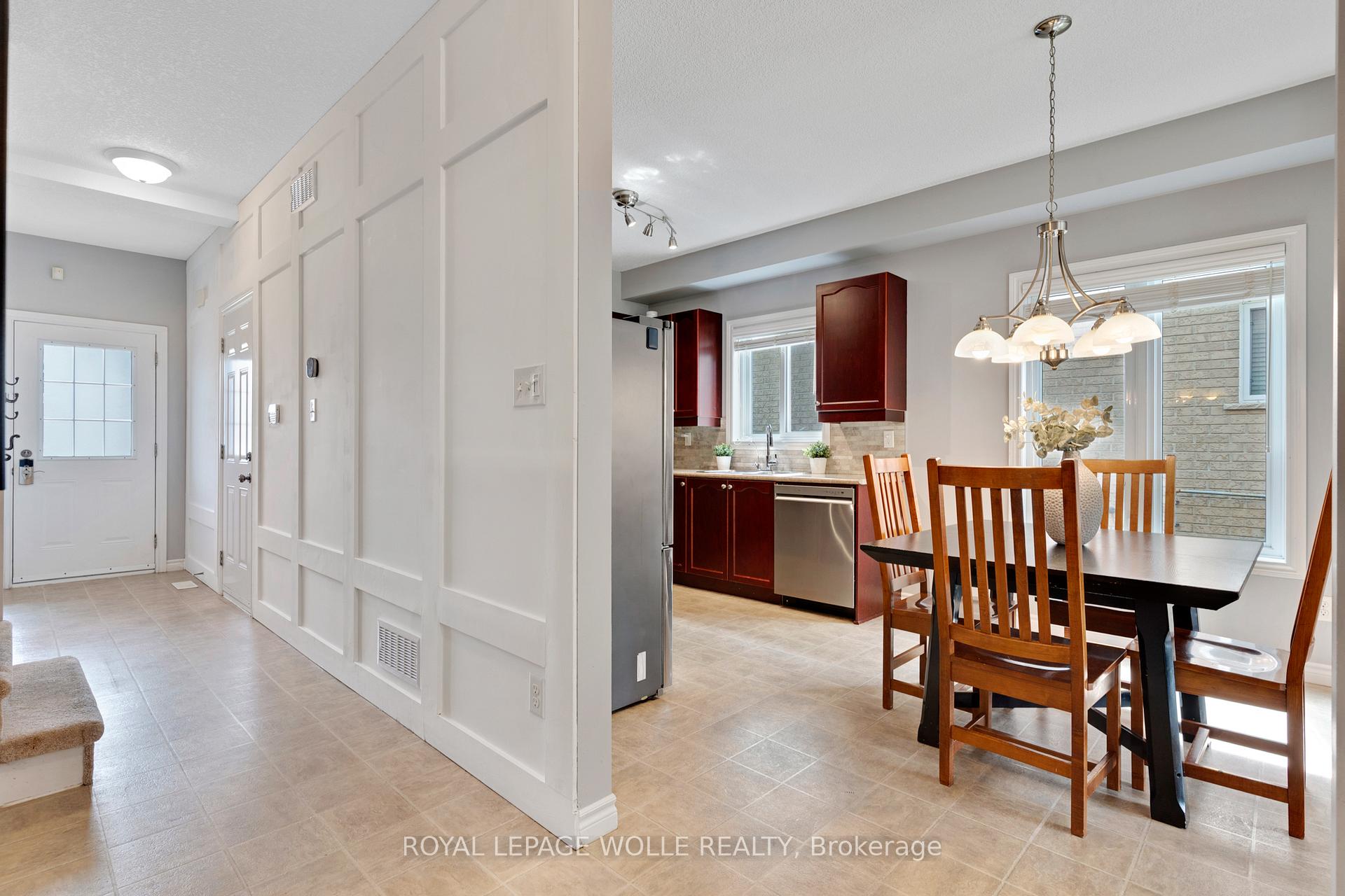 Photo 8 of 1232 Old Zeller Drive, Kitchener, Grand River South — HOMEH