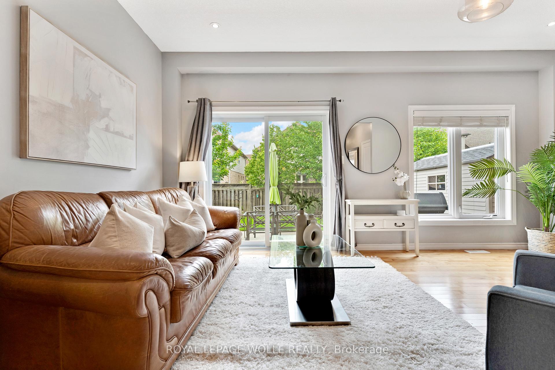 Photo 13 of 1232 Old Zeller Drive, Kitchener, Grand River South — HOMEH