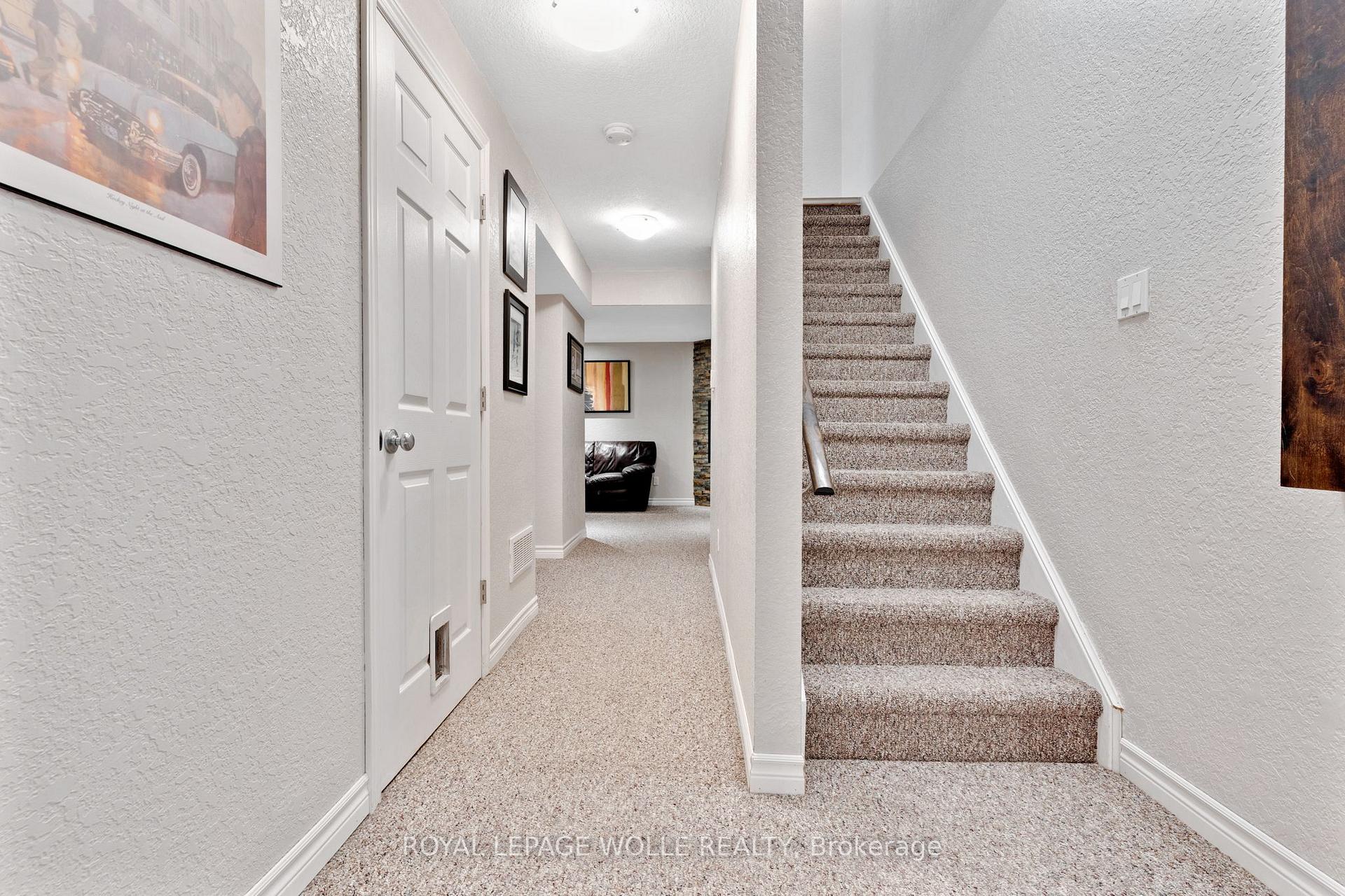 Photo 26 of 1232 Old Zeller Drive, Kitchener, Grand River South — HOMEH